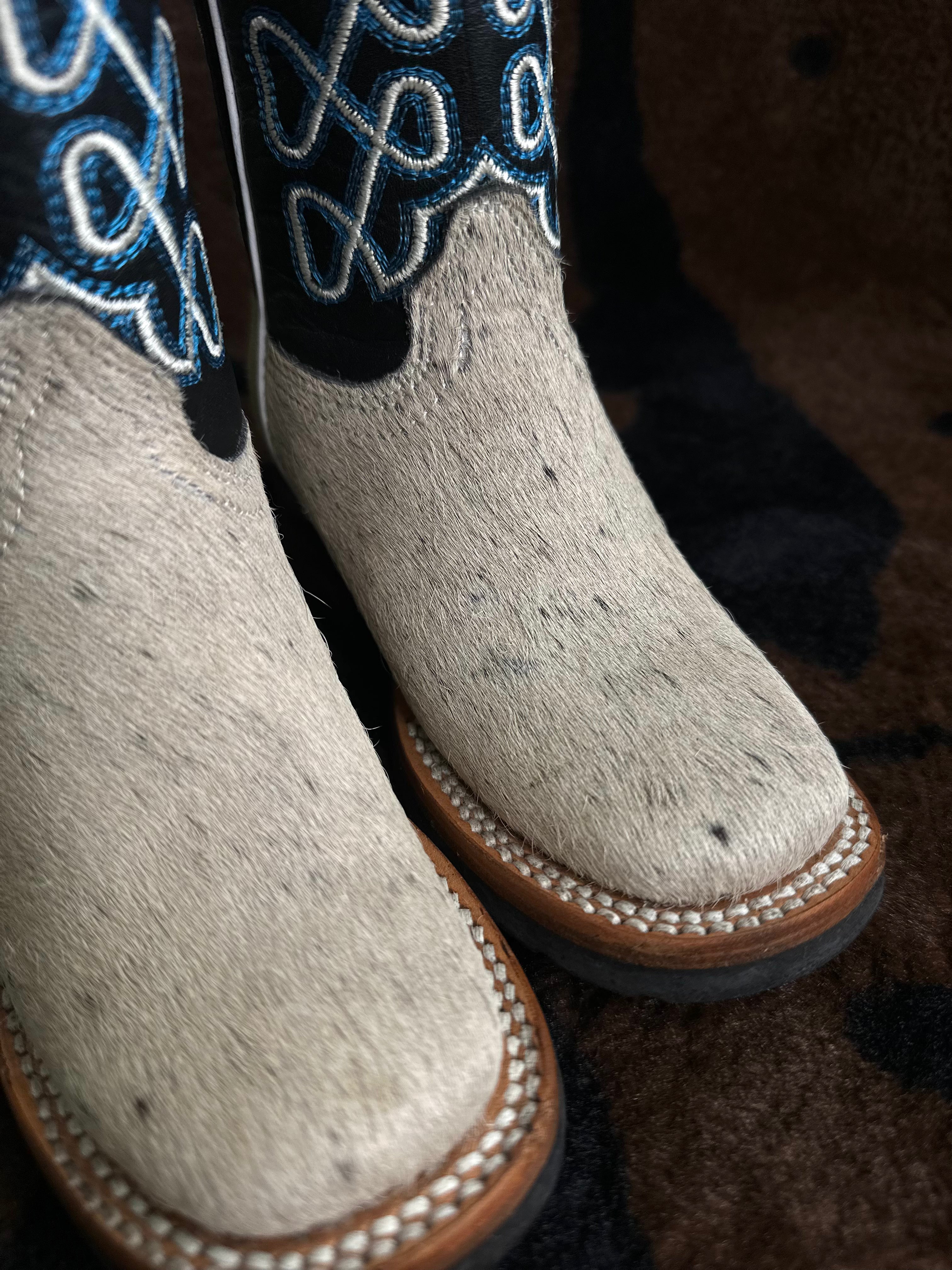 Cowhide Kids Boots (PI 5115) Pattern may Vary