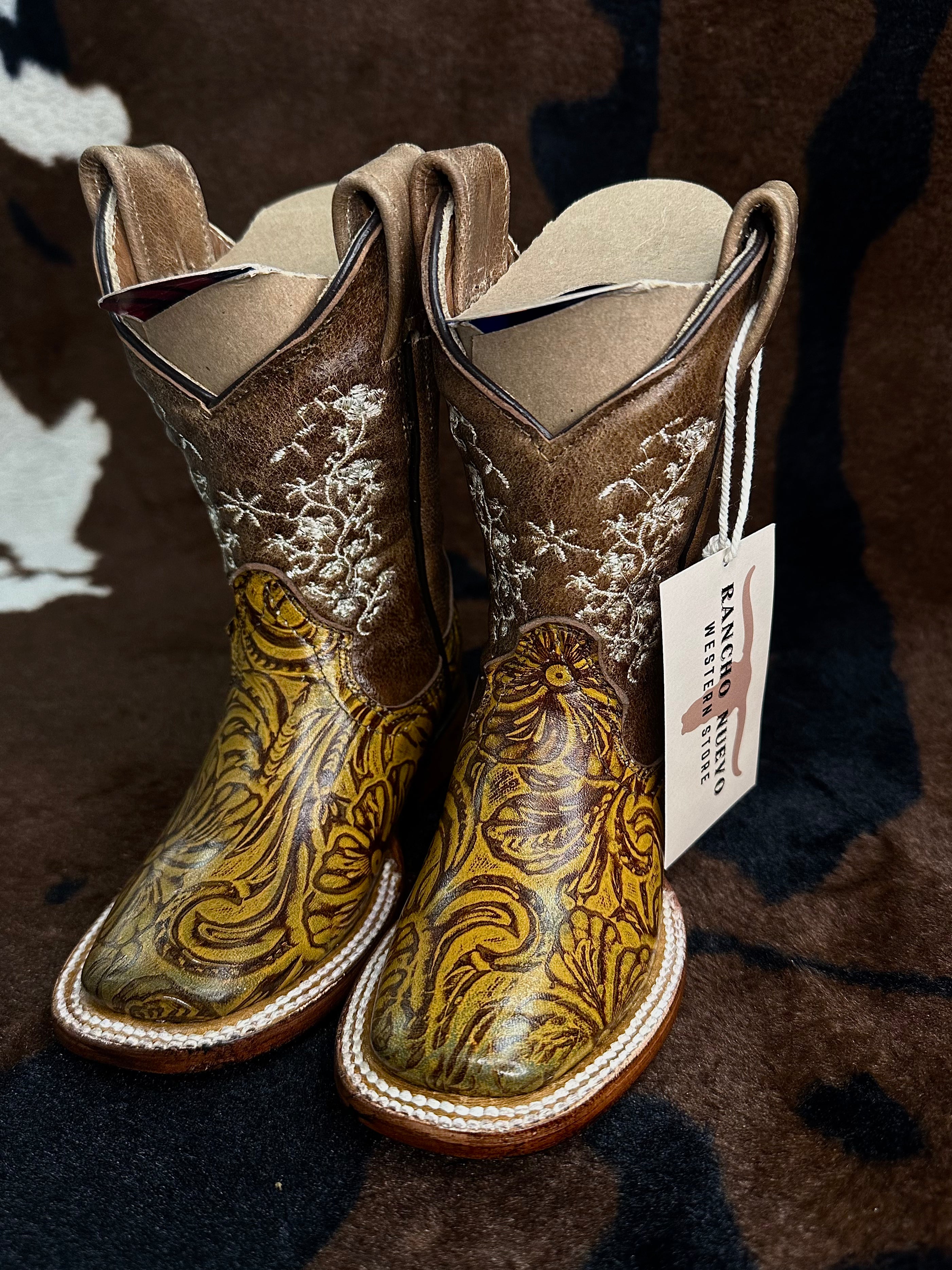 Flor de Liz Cincelado Kids Boots (PI 5422) Colors varies