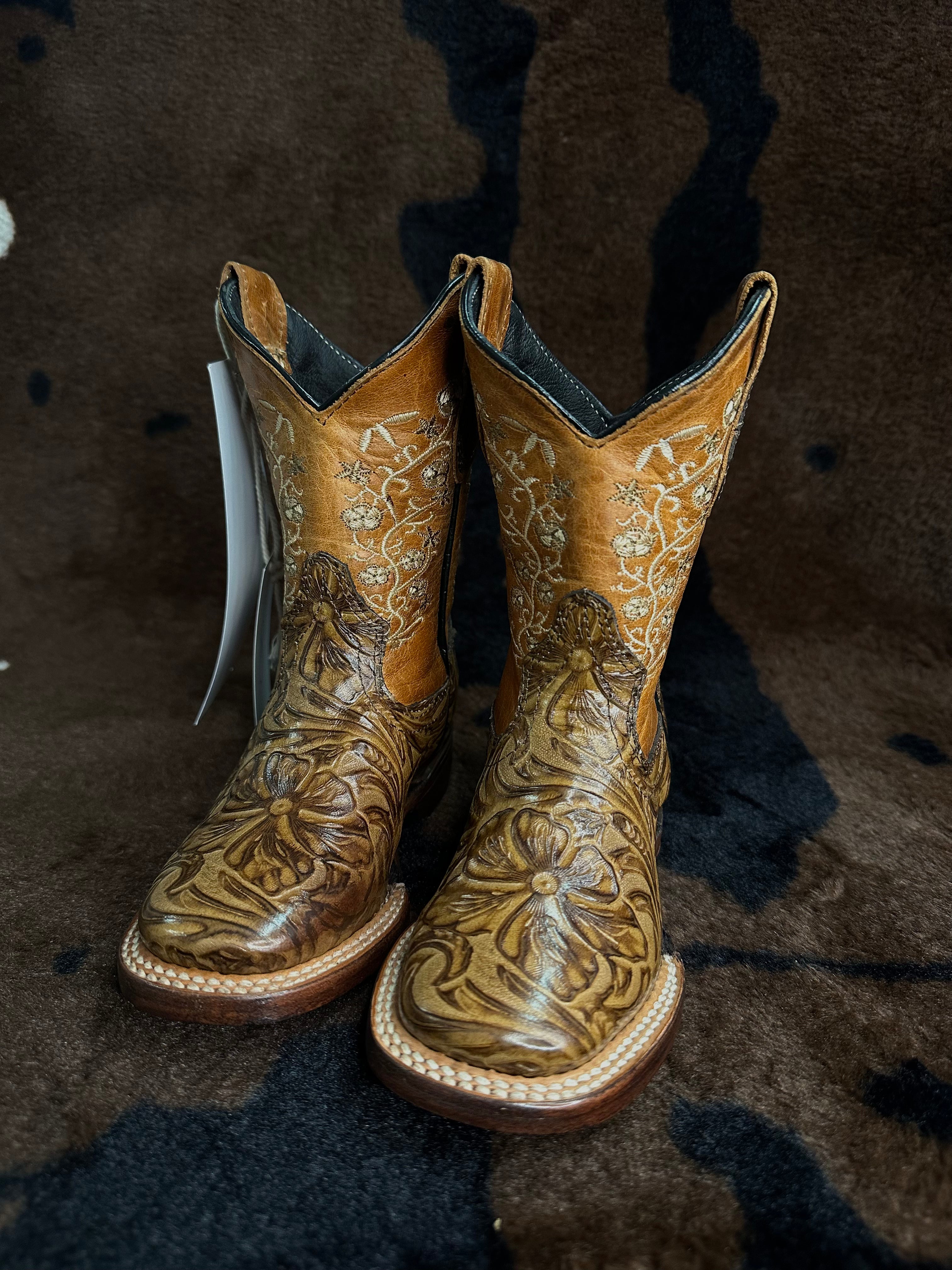 Flor de Liz Cincelado Kids Boots (PI 5422) Colors varies